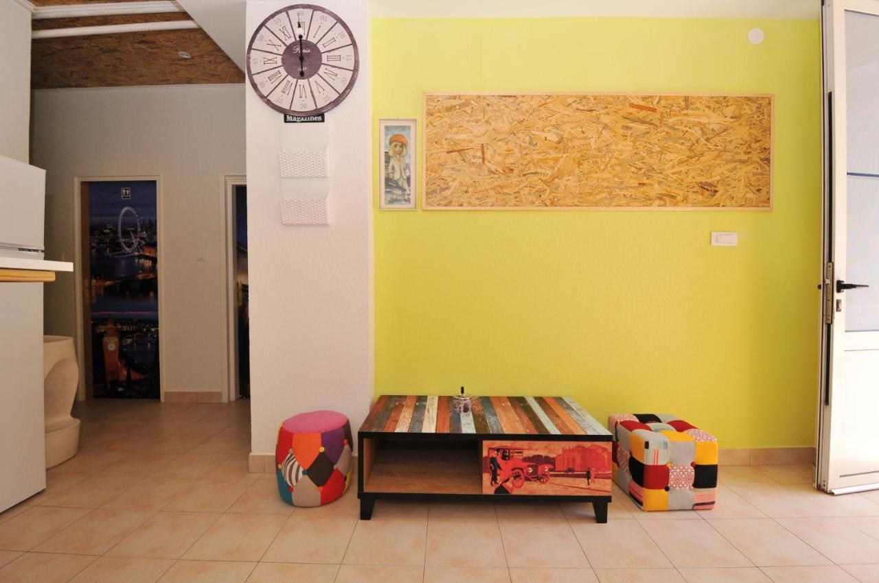 Oasis Hostel Split Exterior foto