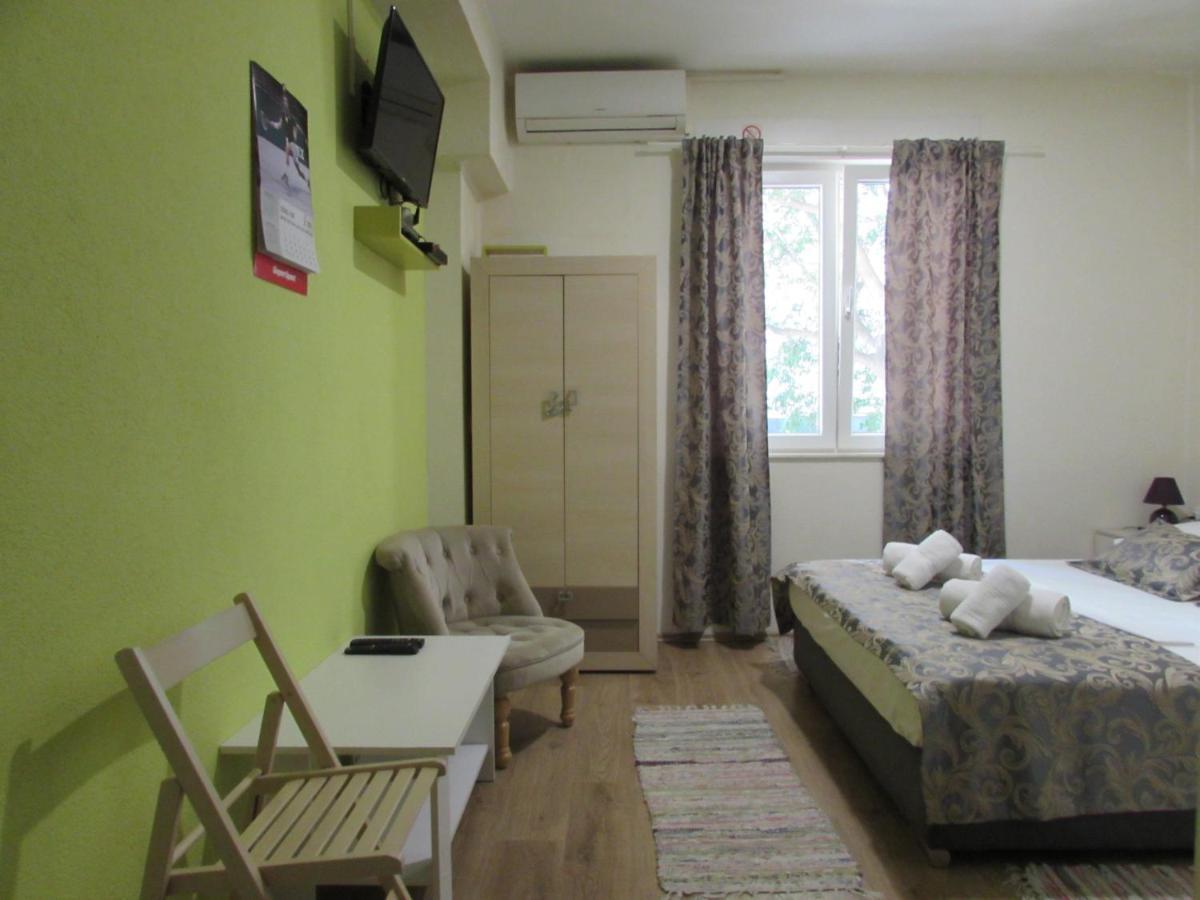 Oasis Hostel Split Exterior foto